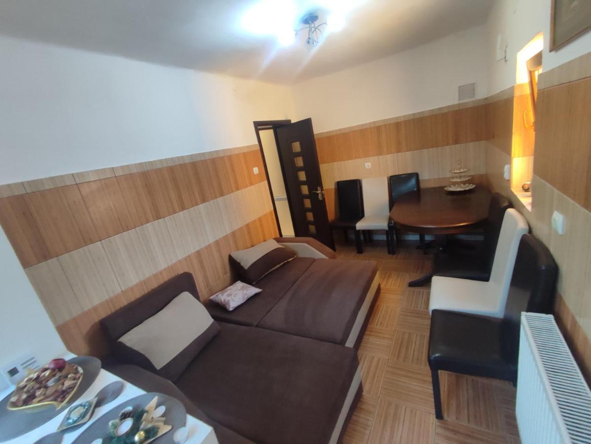 Central House Otel Curtea de Argeş Dış mekan fotoğraf